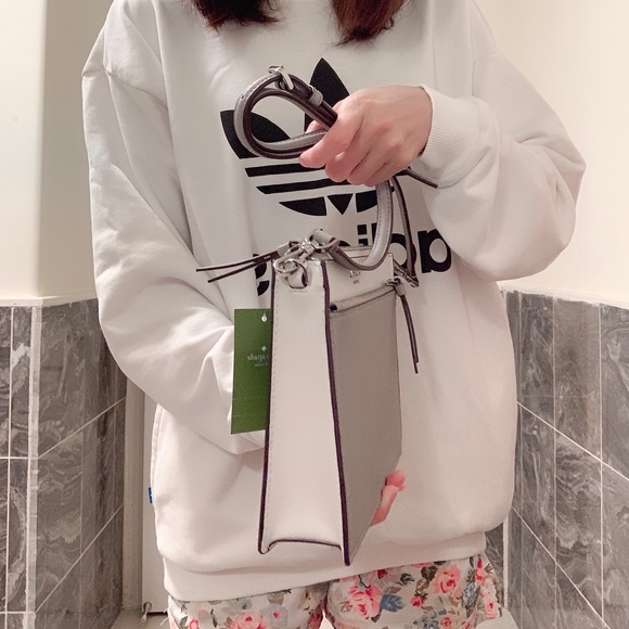 ❗️SALE❗️Kate Spade Cameron Zip Crossbody - Picture 2 of 8